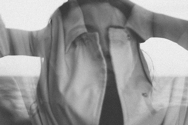 woman with ADHD looking distressed